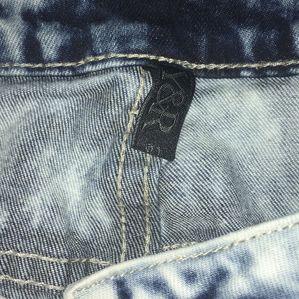 Acid wash young and reckless jeans - Picture 4 of 5